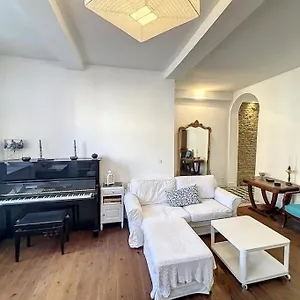 https://lecrin-lauragais-grande-maison-3-chambres-3sdb.midi-pyreneeshotels.com
